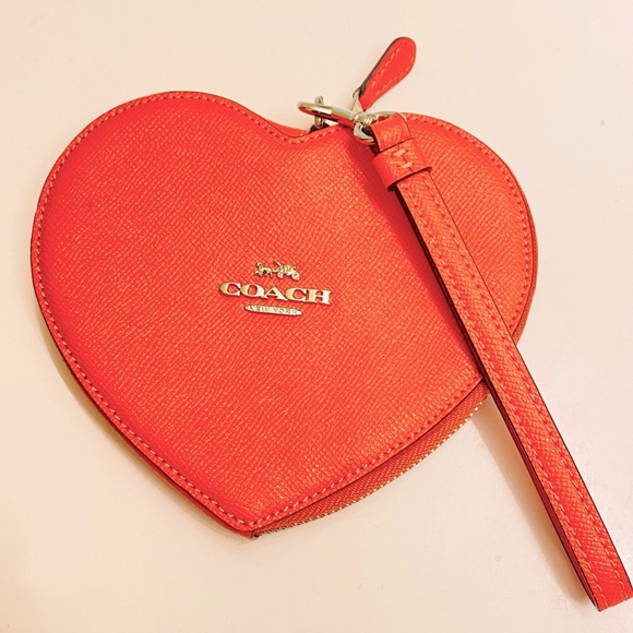 Coach Handbags - Coach Heart wallet